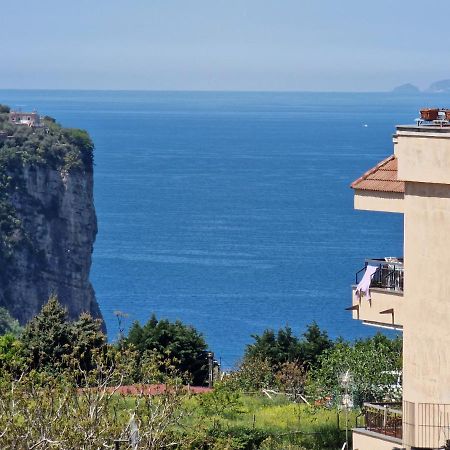 Savarese Luxury Palace Apartment Vico Equense Exterior foto