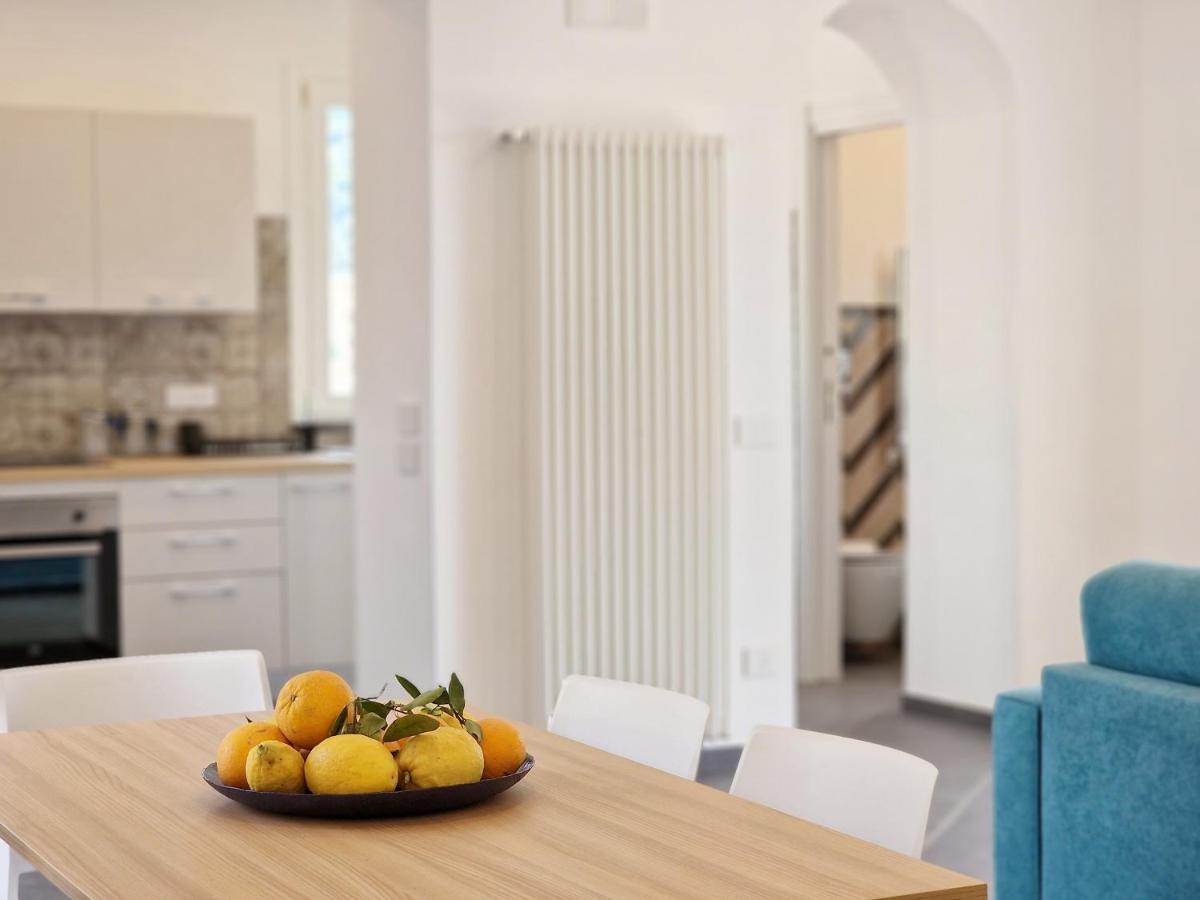 Savarese Luxury Palace Apartment Vico Equense Exterior foto