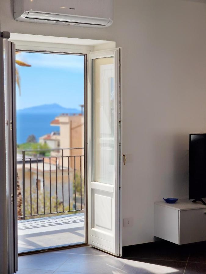 Savarese Luxury Palace Apartment Vico Equense Exterior foto