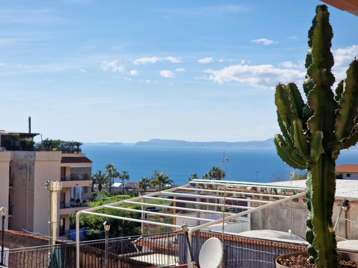 Savarese Luxury Palace Apartment Vico Equense Exterior foto