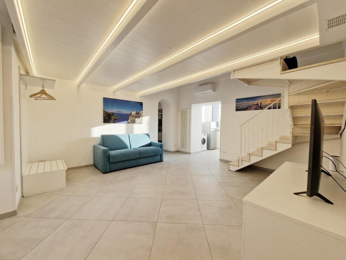 Savarese Luxury Palace Apartment Vico Equense Exterior foto