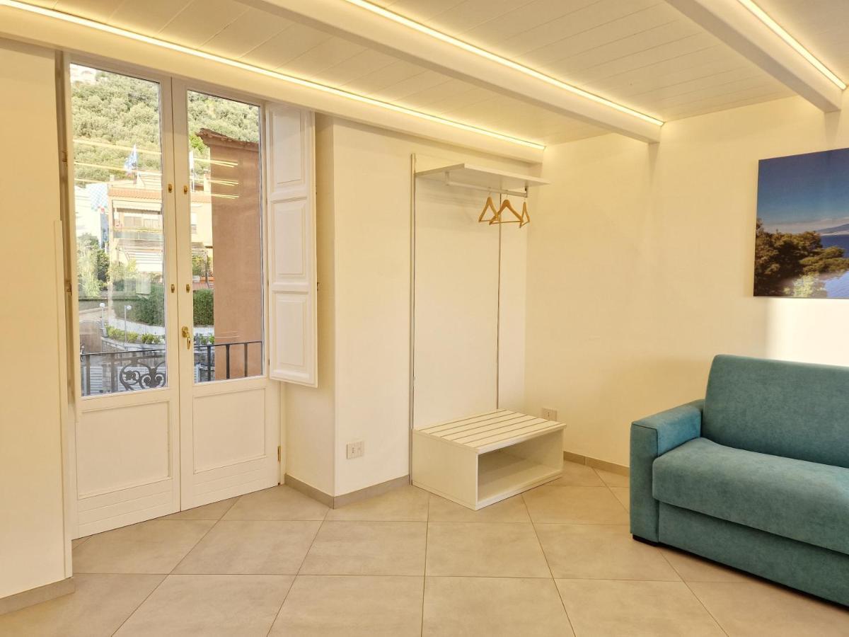 Savarese Luxury Palace Apartment Vico Equense Exterior foto